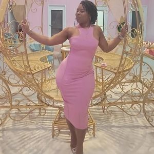 64% off item🎉 Midi dress